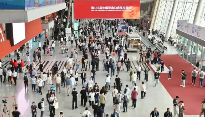 Ad Pulchri Canton, Quangong Machinery Co, Ltd. clientibus transmarinis favorem suis viribus vicit.